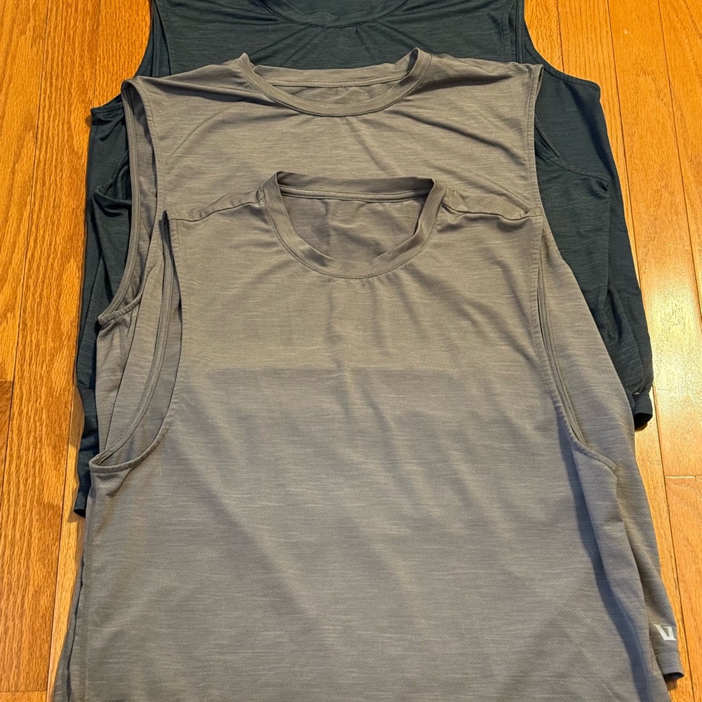 Lot of 4 Vuori Zephyr Tank Tops XL